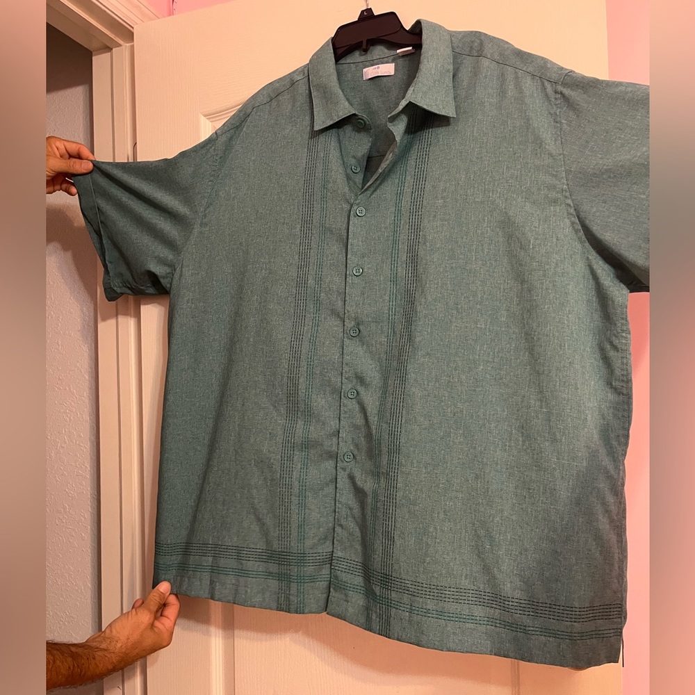 Men’s green button down